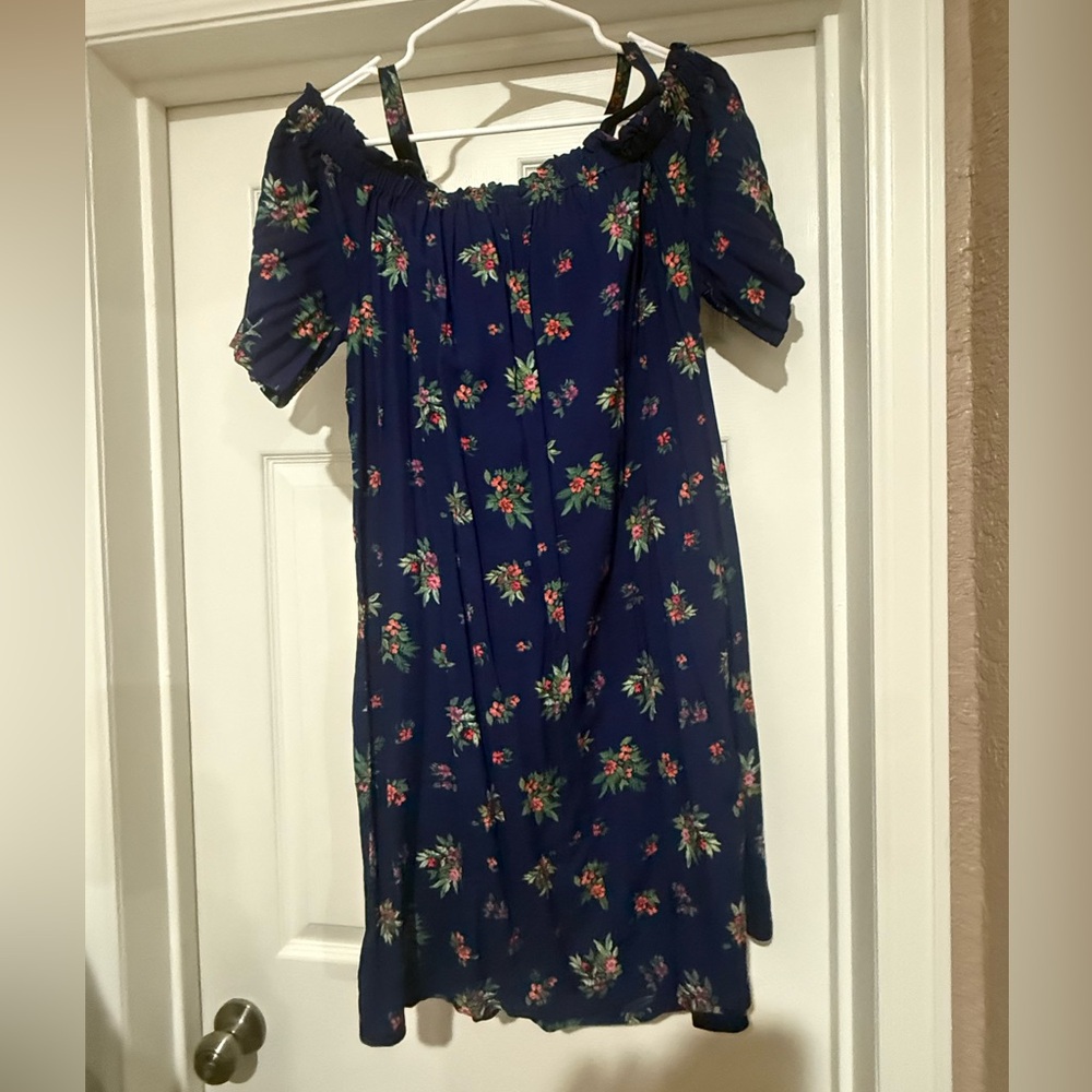 Peyton & Parker Women’s Blue Floral Off Shoulder Shift Dress - Picture 2 of 4